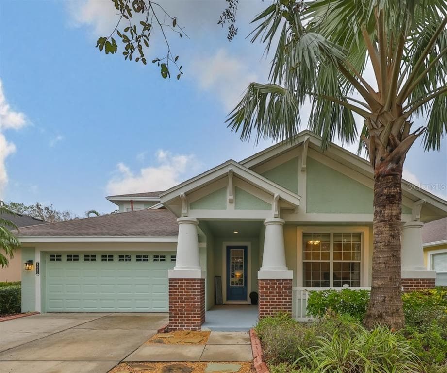 8030 HAMPTON LAKE DRIVE TAMPA, FL 33647