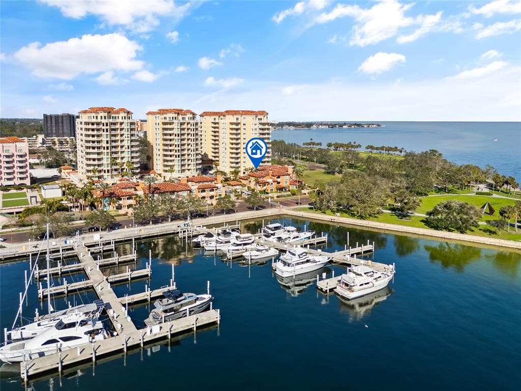565 5TH AVENUE NE UNIT 565 ST PETERSBURG, FL 33701