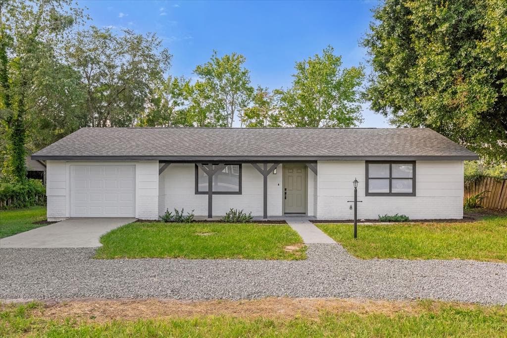1875 S MERRICK DRIVE DELTONA, FL 32725