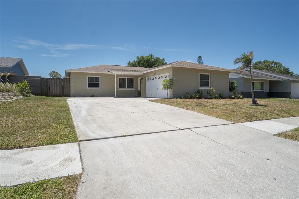12813 128TH AVENUE LARGO, FL 33774