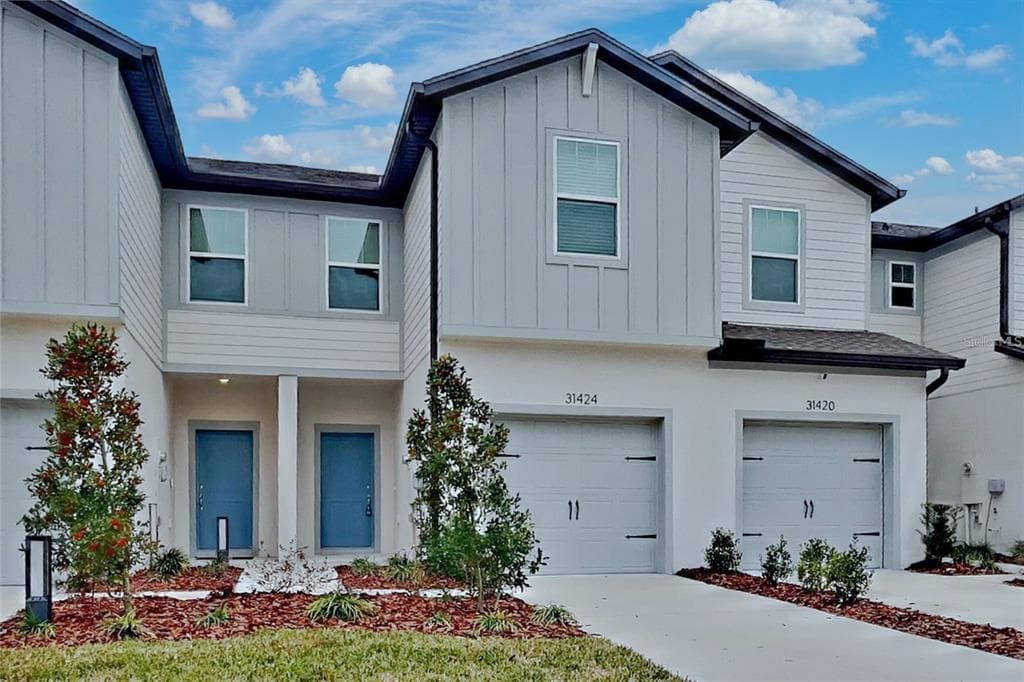 31424 AMBERVIEW BEND WESLEY CHAPEL, FL 33545