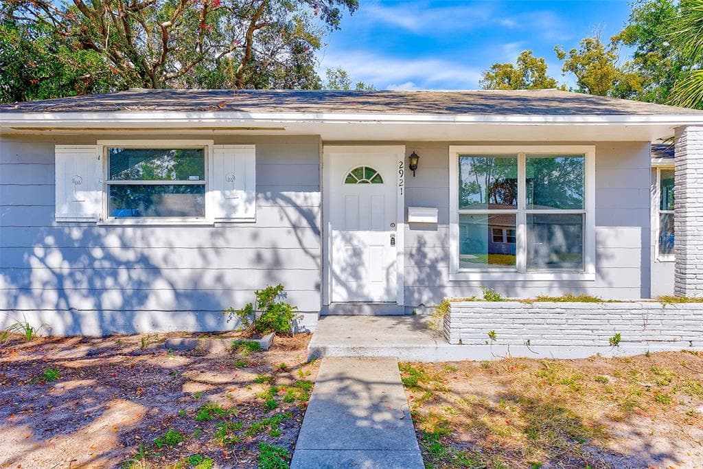 2921 24TH AVENUE S ST PETERSBURG, FL 33712