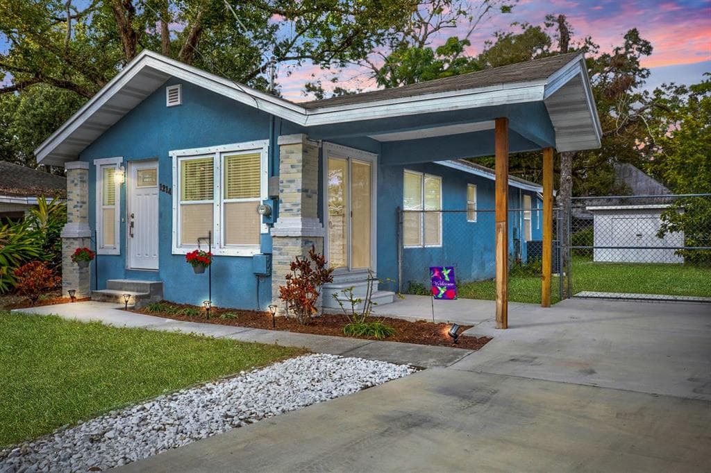 1214 E CURTIS STREET TAMPA, FL 33603
