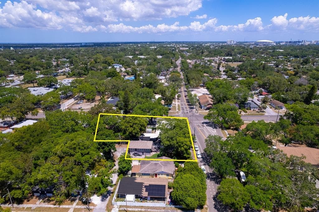 2200 22ND AVENUE S ST PETERSBURG, FL 33712