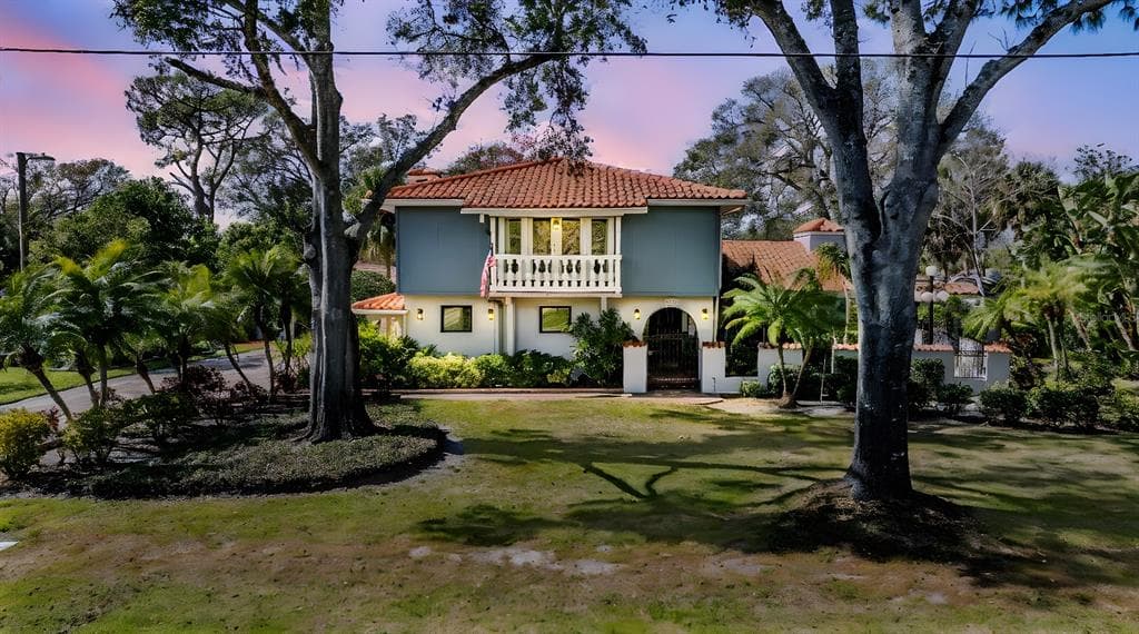 7922 FLOWERFIELD DRIVE TAMPA, FL 33615