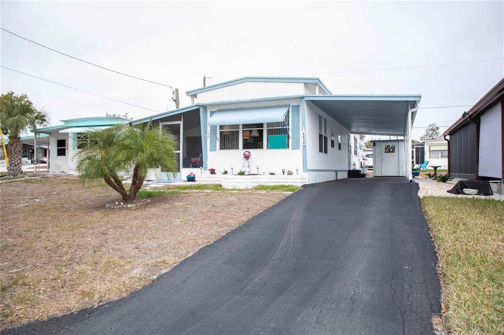 5629 RIVERVIEW DRIVE NEW PORT RICHEY, FL 34652