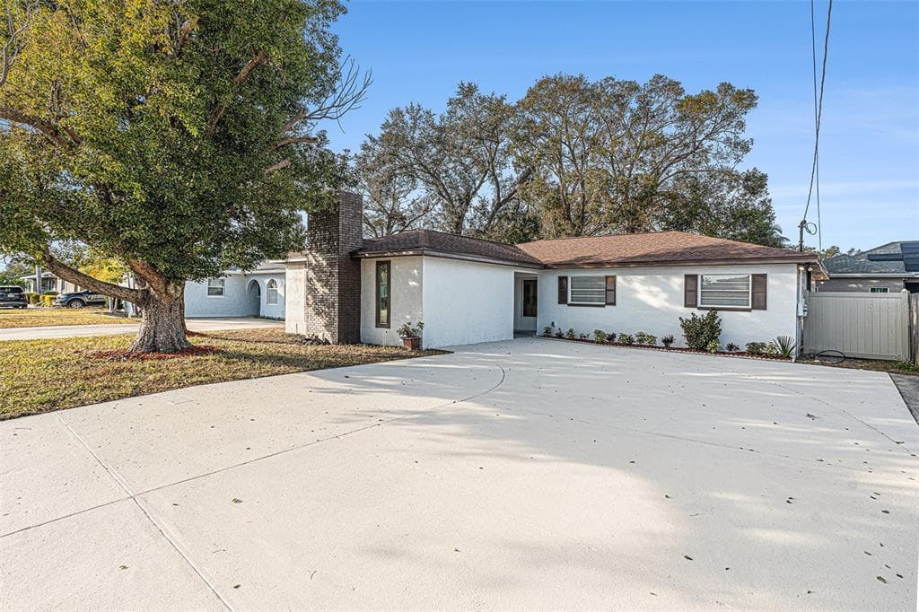 3213 W GROVE STREET TAMPA, FL 33614