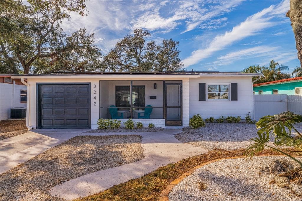 3242 37TH STREET N ST PETERSBURG, FL 33713