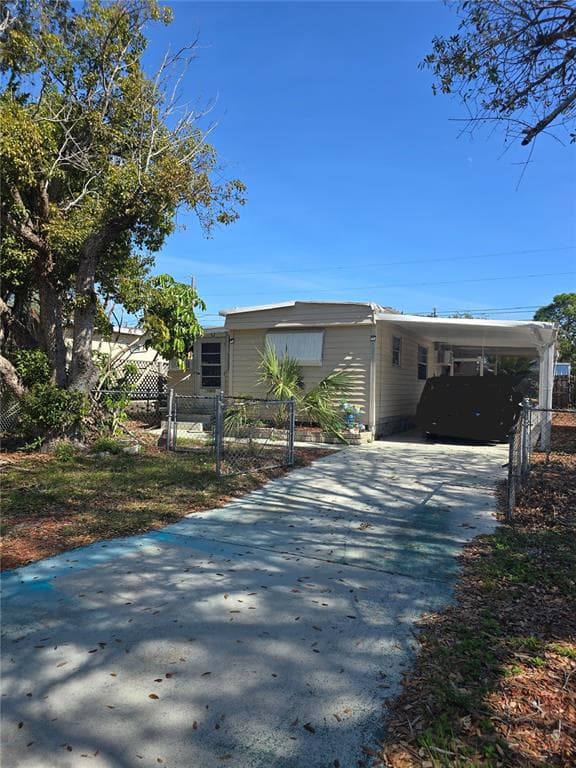 5255 E PARK STREET N ST PETERSBURG, FL 33709