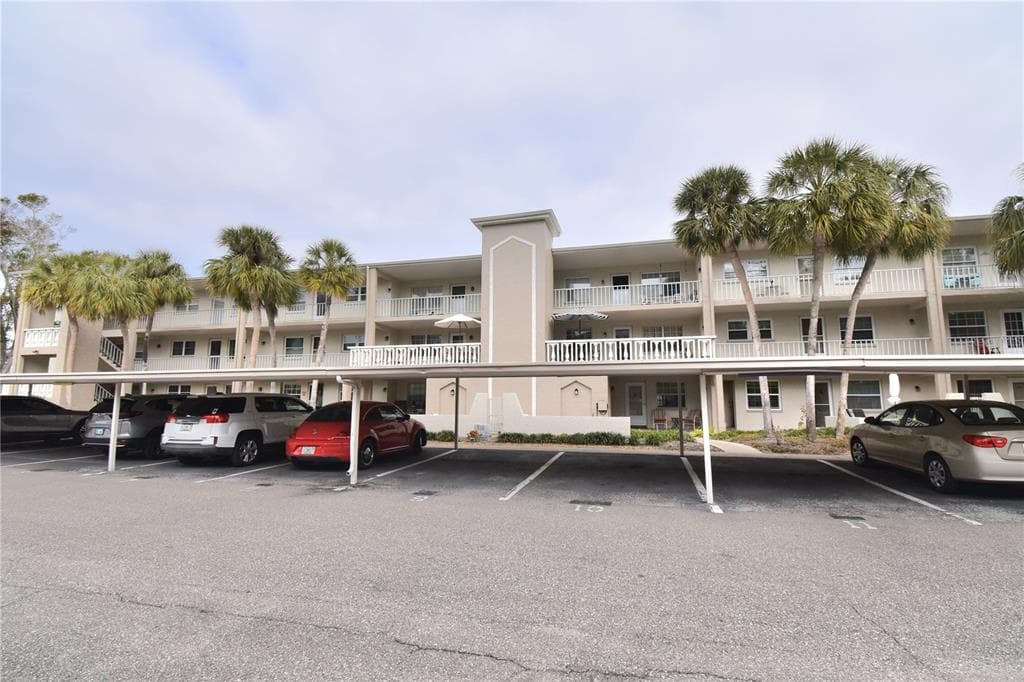 940 VIRGINIA STREET UNIT 208 DUNEDIN, FL 34698