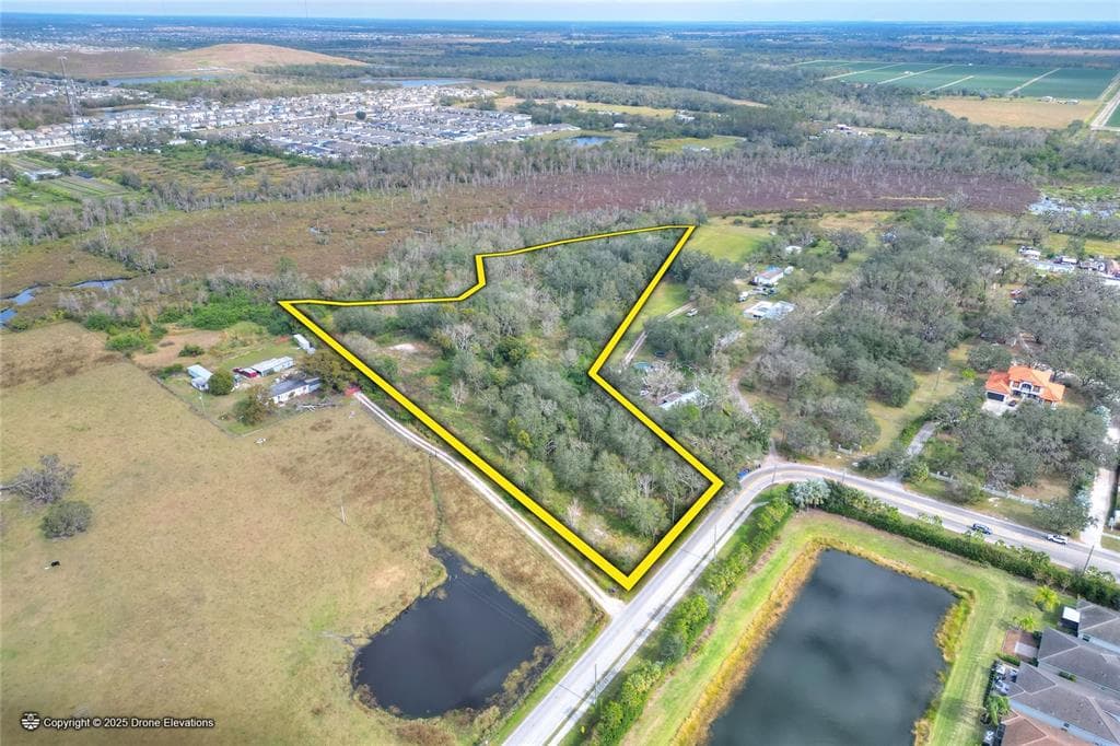 11032 BILL TUCKER ROAD WIMAUMA, FL 33598
