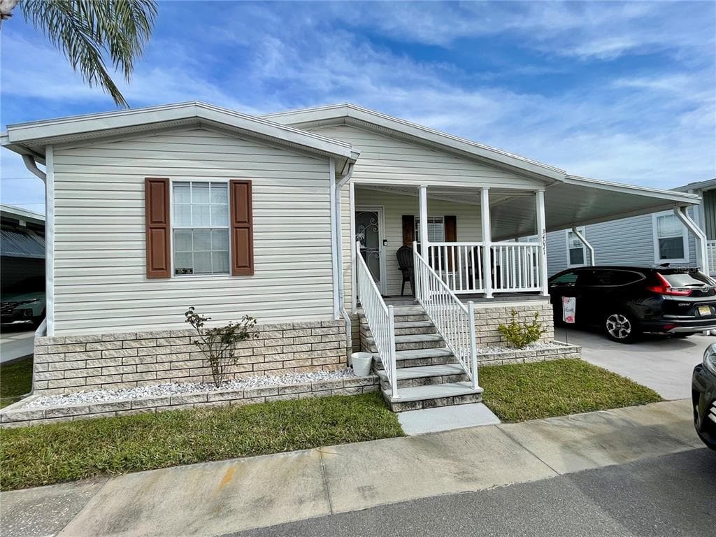 34071 AVOCADO DRIVE N PINELLAS PARK, FL 33781