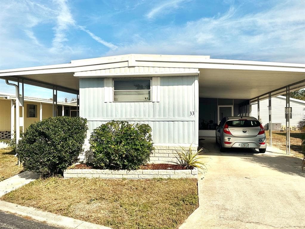 9790 66TH STREET N UNIT 33 PINELLAS PARK, FL 33782