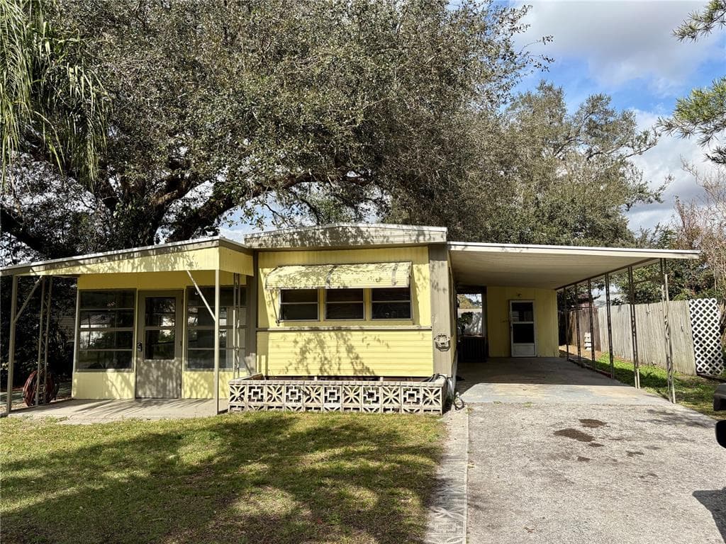 38601 BANES DRIVE ZEPHYRHILLS, FL 33540