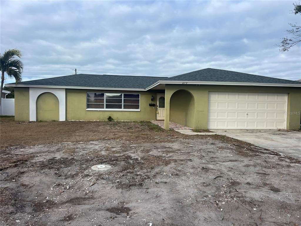 279 98TH AVENUE NE ST PETERSBURG, FL 33702