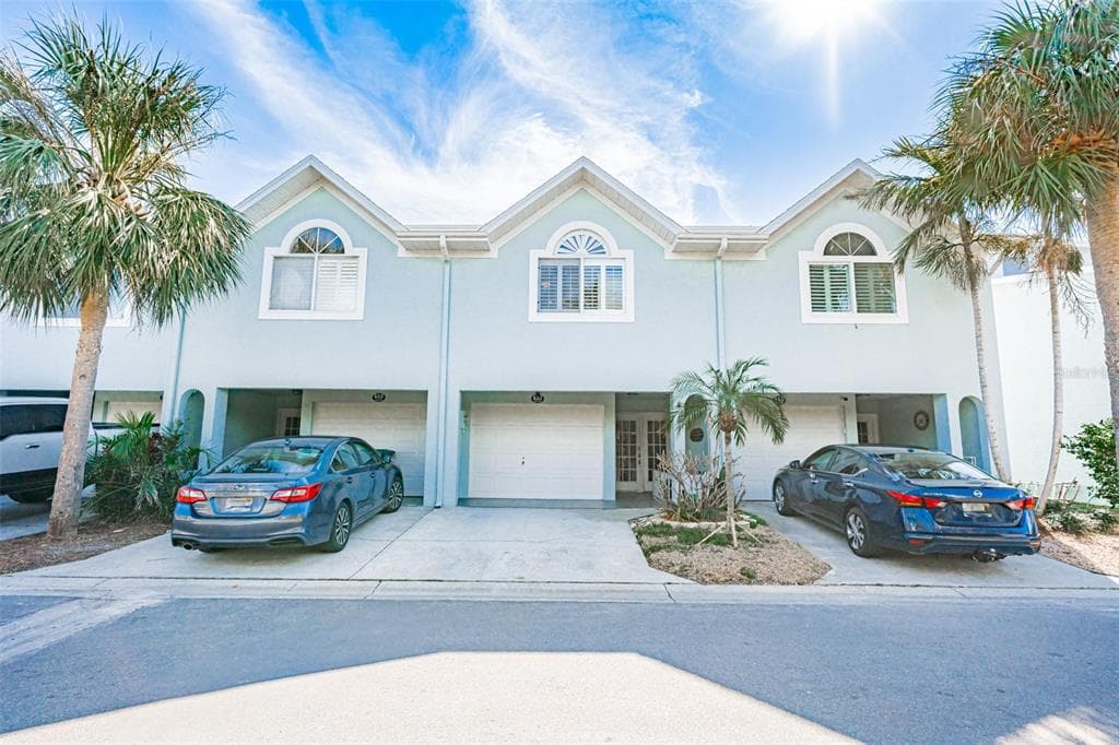 657 GARLAND CIRCLE INDIAN ROCKS BEACH, FL 33785