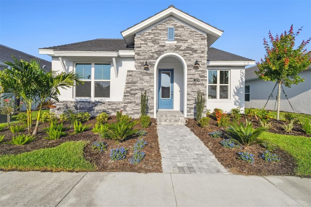 687 ALLORA AVENUE NOKOMIS, FL 34275
