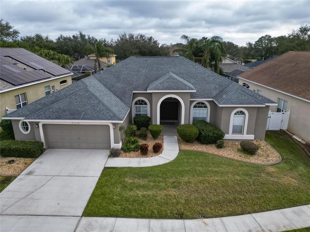 5206 WHISPERING LEAF TRAIL