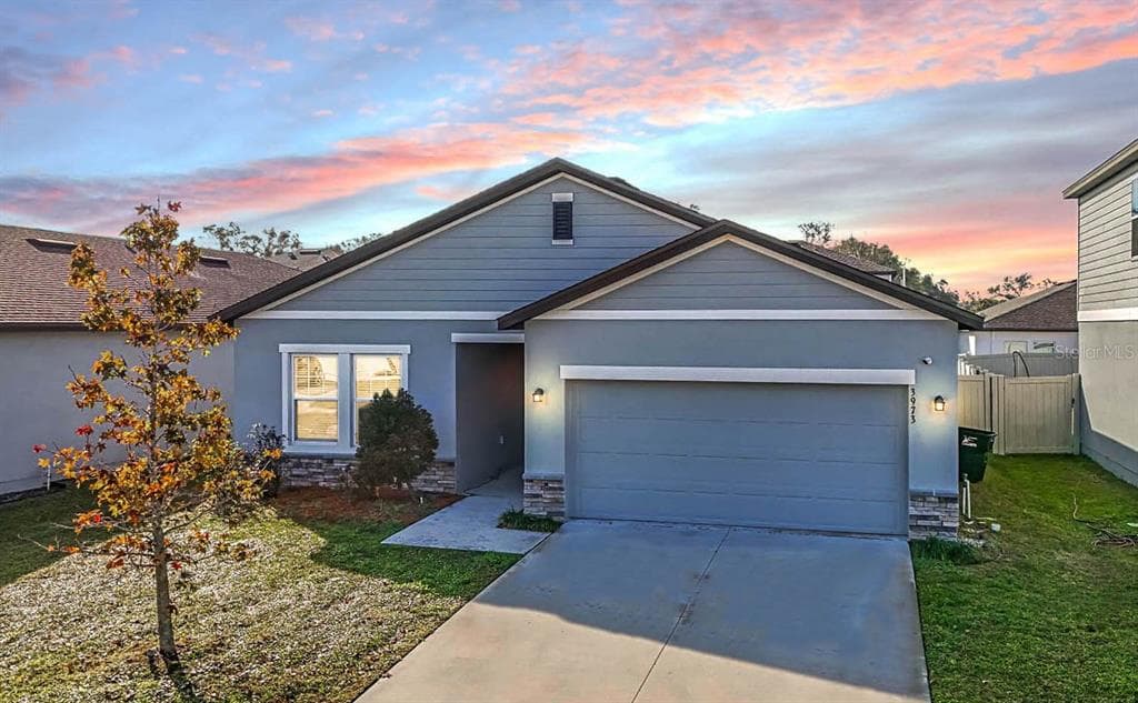 3973 SPRUCE CREEK DRIVE LAKELAND, FL 33811