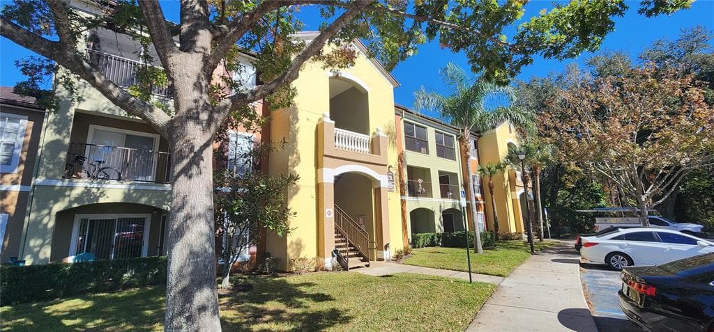 713 CREST PINES DRIVE UNIT 236 ORLANDO, FL 32828