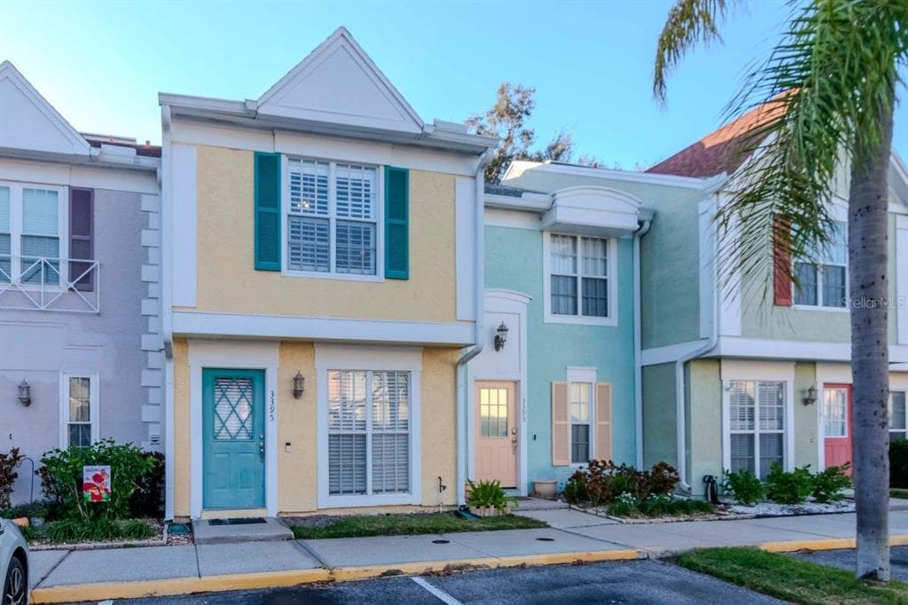 3395 W WYOMING CIRCLE TAMPA, FL 33611