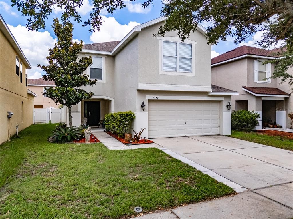 7440 DRAGON FLY LOOP GIBSONTON, FL 33534