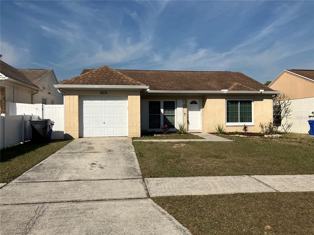1915 CROWN PARK DRIVE VALRICO, FL 33594