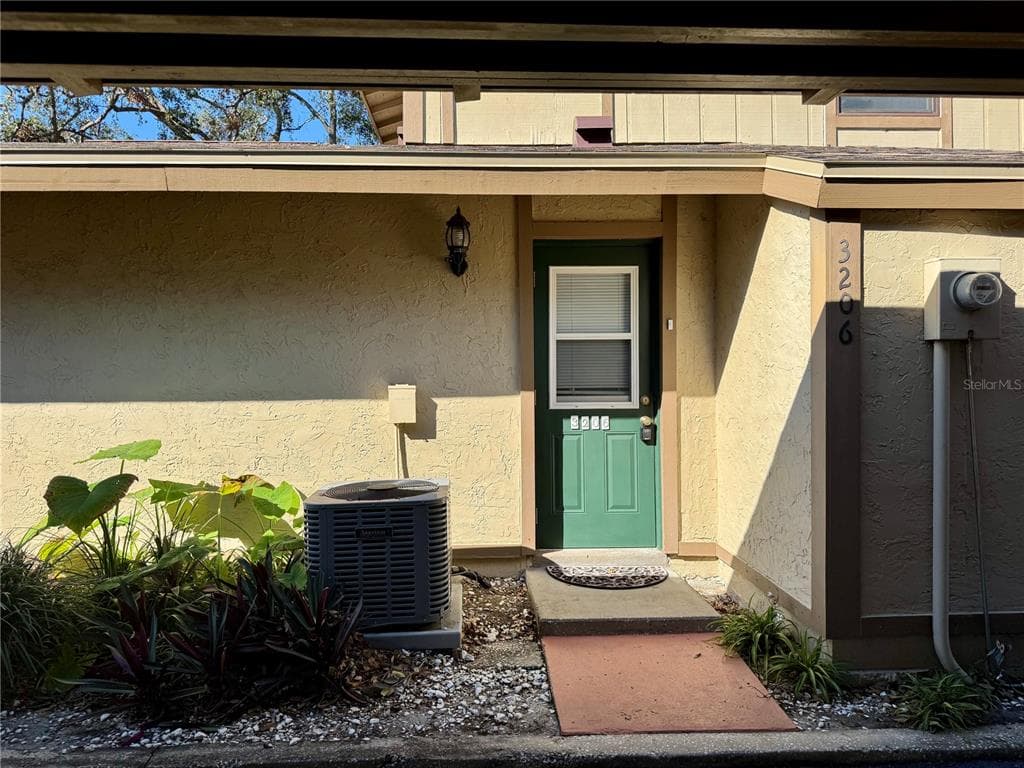 3206 ELK COURT BRANDON, FL 33511