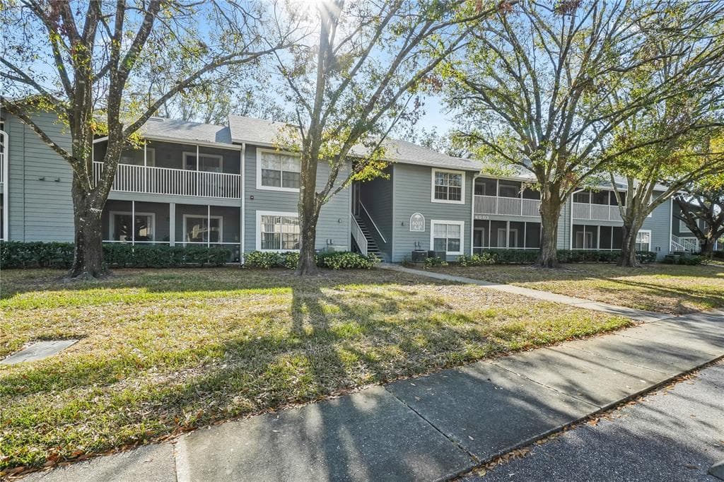 6003 LAKETREE LANE UNIT L TEMPLE TERRACE, FL 33617