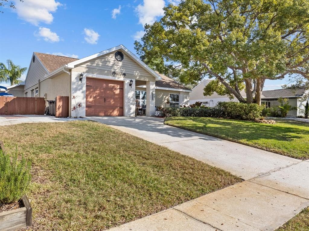 807 CAVEMILL WAY TARPON SPRINGS, FL 34689