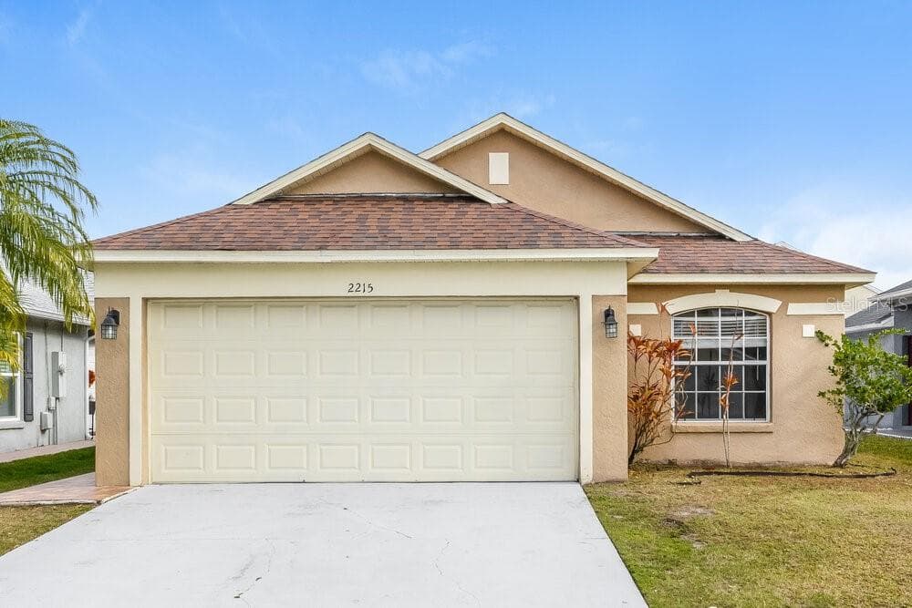 2215 JESSA DRIVE KISSIMMEE, FL 34743