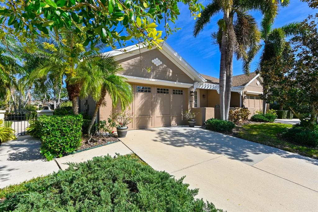 7402 HAMILTON ROAD BRADENTON, FL 34209