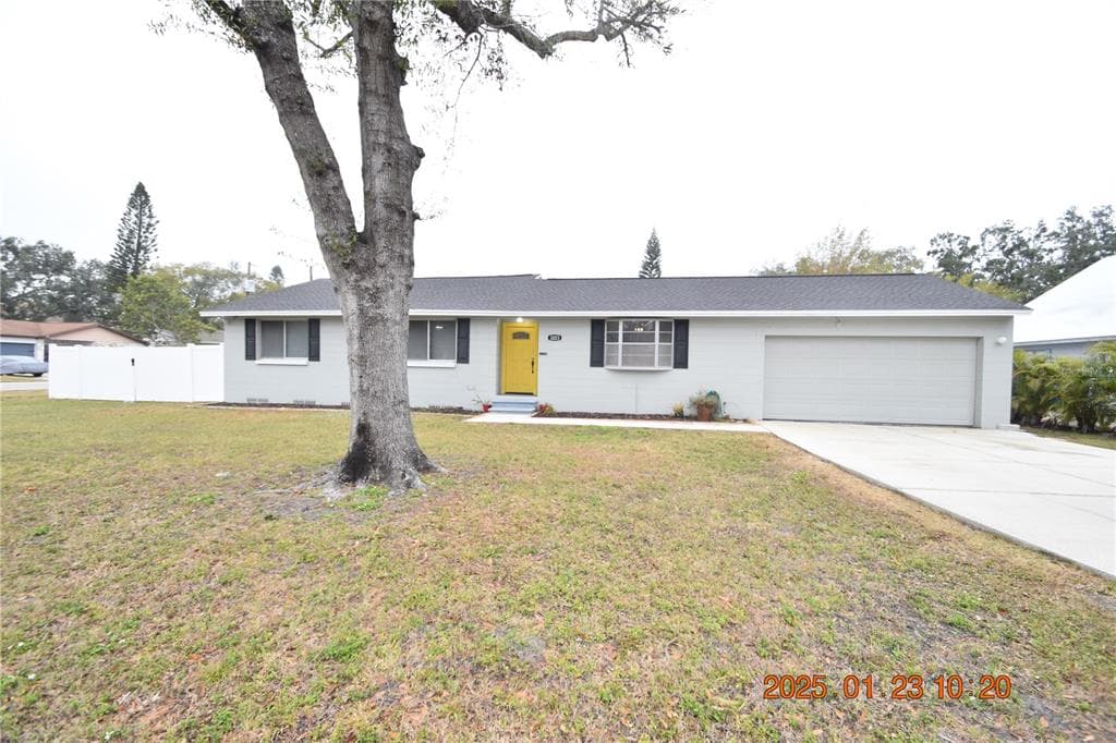 3223 W WYOMING AVENUE TAMPA, FL 33611