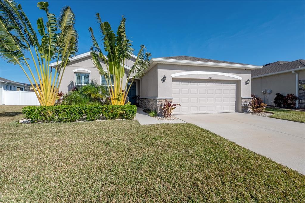 13305 WATERLEAF GARDEN CIRCLE RIVERVIEW, FL 33579