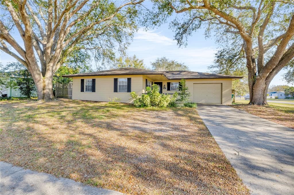 2481 LAKE HELEN OSTEEN ROAD DELTONA, FL 32738