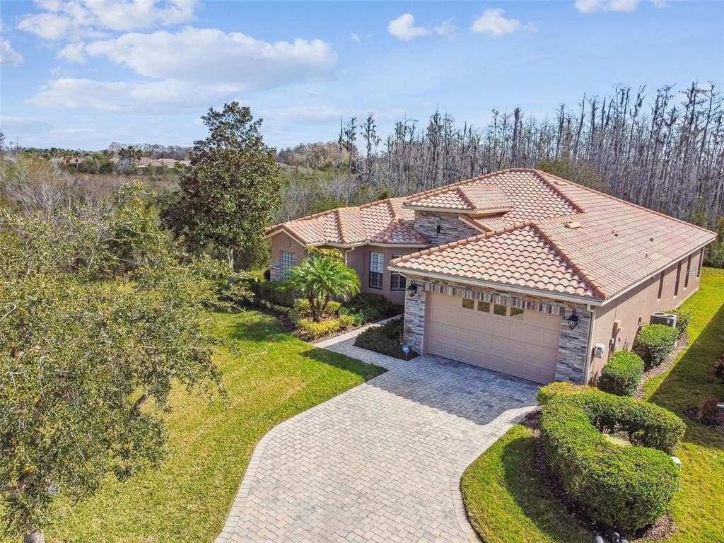 601 CARMEL LANE KISSIMMEE, FL 34759