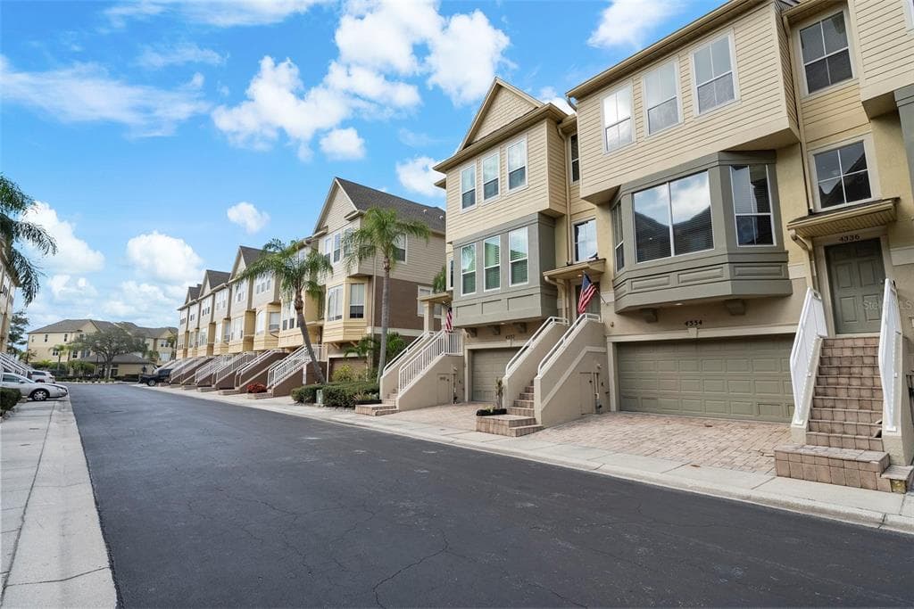 4334 SPINNAKER COVE LANE TAMPA, FL 33615