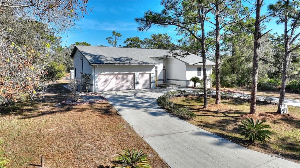 3060 GRANADA DRIVE INDIAN LAKE ESTATES, FL 33855