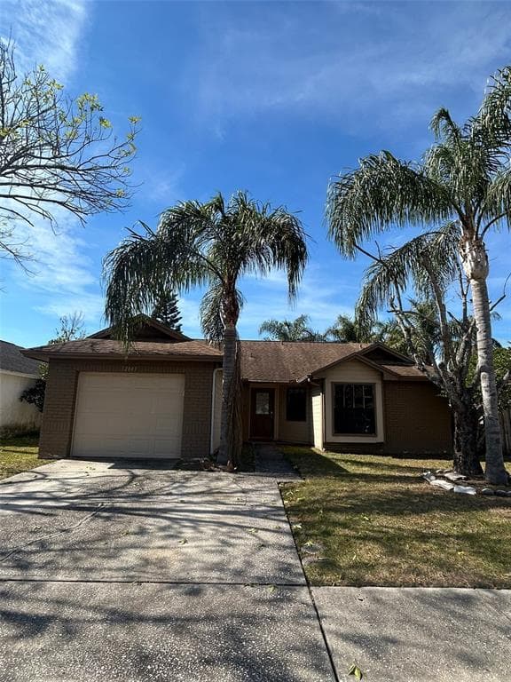 12849 COVERDALE DRIVE TAMPA, FL 33624