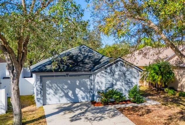 5605 TANAGERGROVE WAY LITHIA, FL 33547