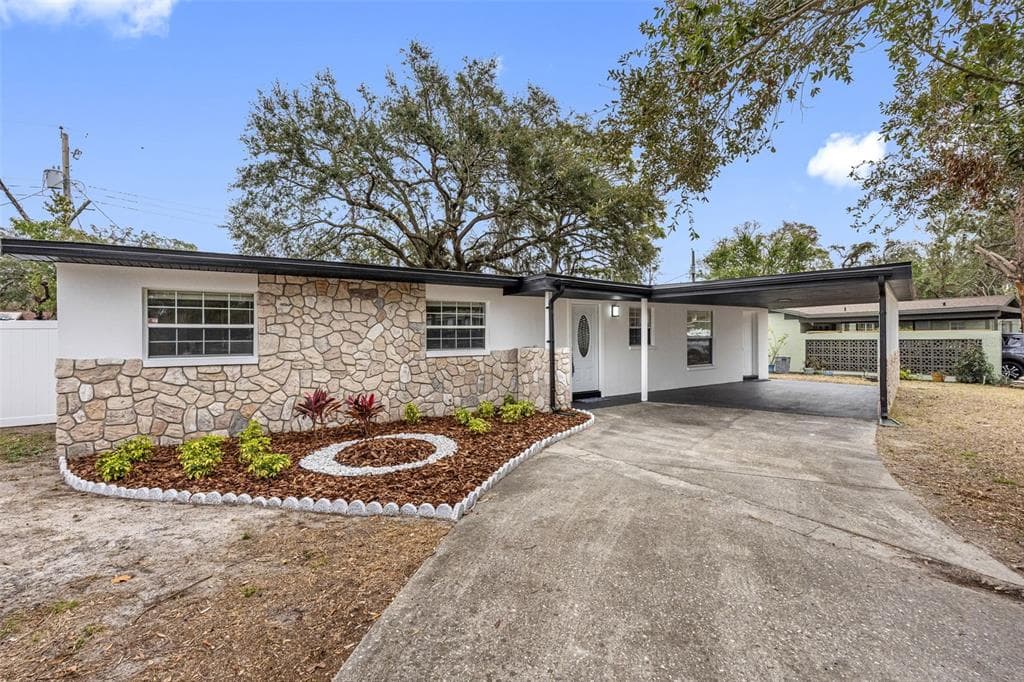 11119 N 21ST STREET TAMPA, FL 33612