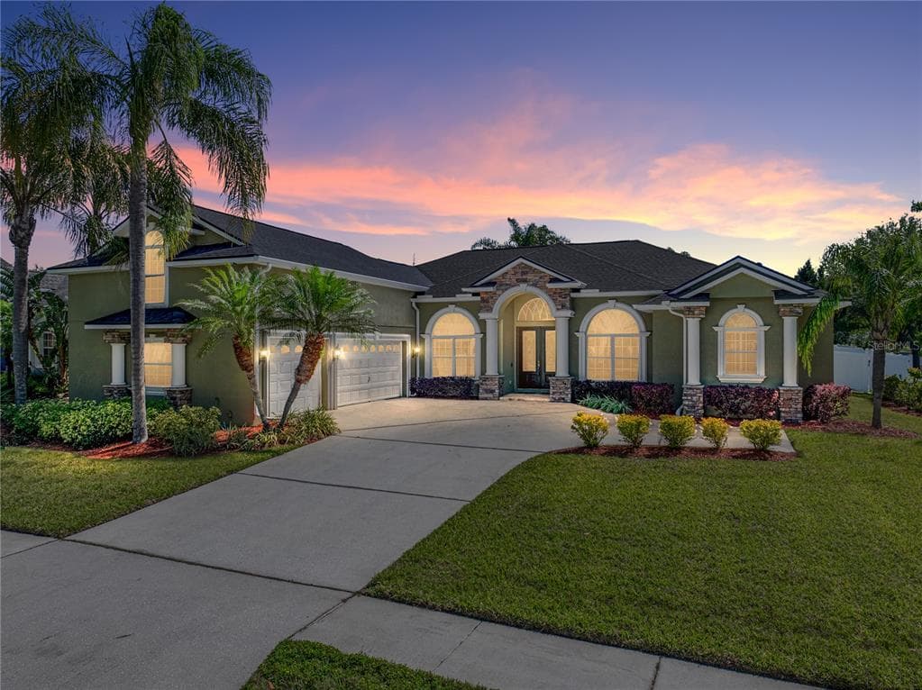 1111 CARRIAGE PARK DRIVE VALRICO, FL 33594