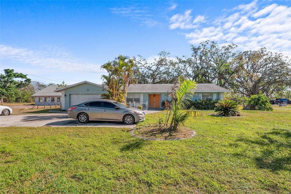 1515 15TH STREET E BRADENTON, FL 34208