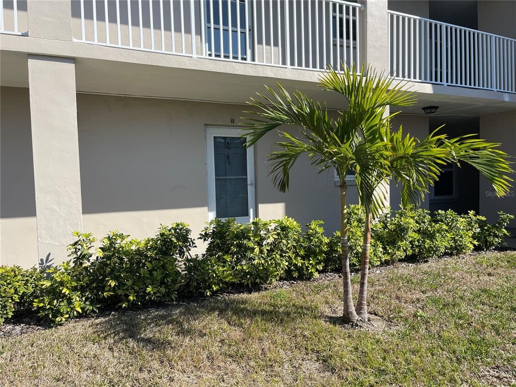 10215 REGAL DRIVE UNIT 13 LARGO, FL 33774