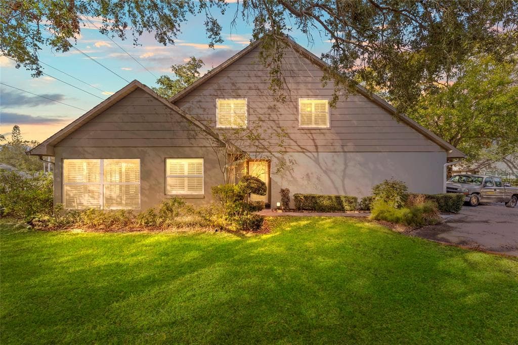 2805 DELACHAISE COURT UNIT 75 CLEARWATER, FL 33761