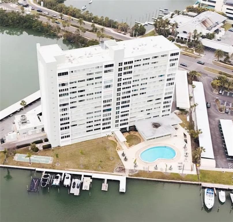 31 ISLAND WAY UNIT 703 CLEARWATER, FL 33767