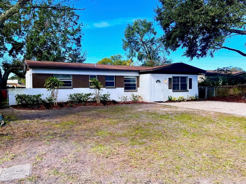 4502 BRAY ROAD TAMPA, FL 33634