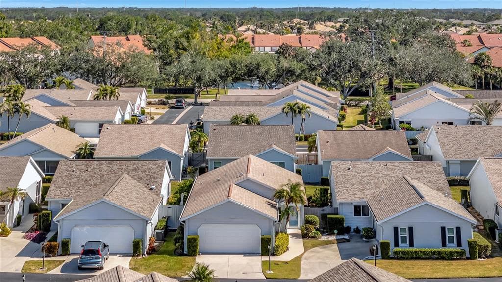 646 IRONWOOD CIRCLE UNIT 127 VENICE, FL 34292
