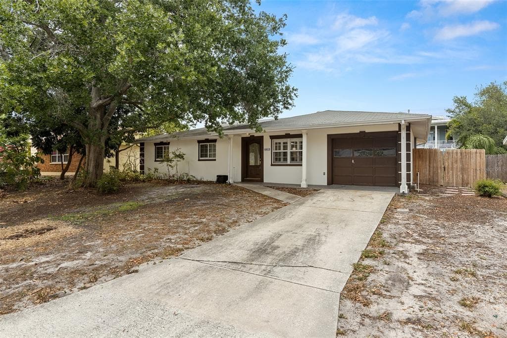 4813 W BAY VILLA AVENUE TAMPA, FL 33611