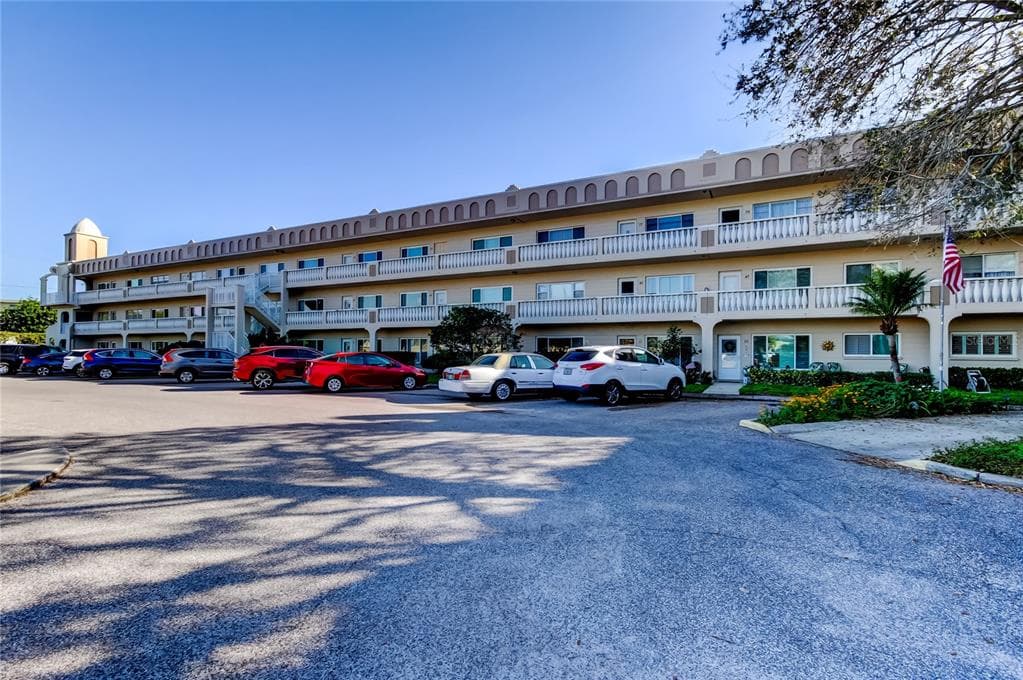 2284 PHILIPPINE DRIVE UNIT 71 CLEARWATER, FL 33763